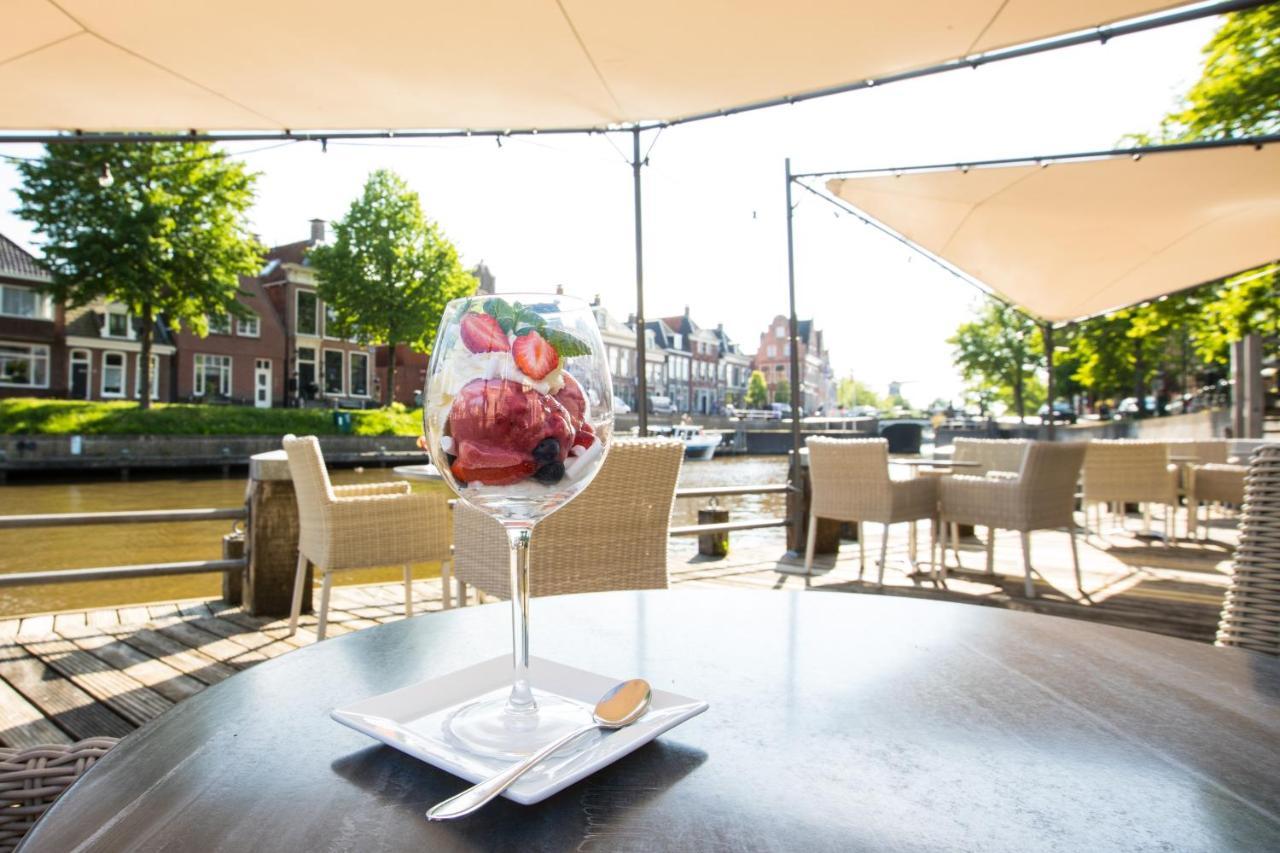 Hotel Cafe Restaurant De Posthoorn Dokkum Exterior foto