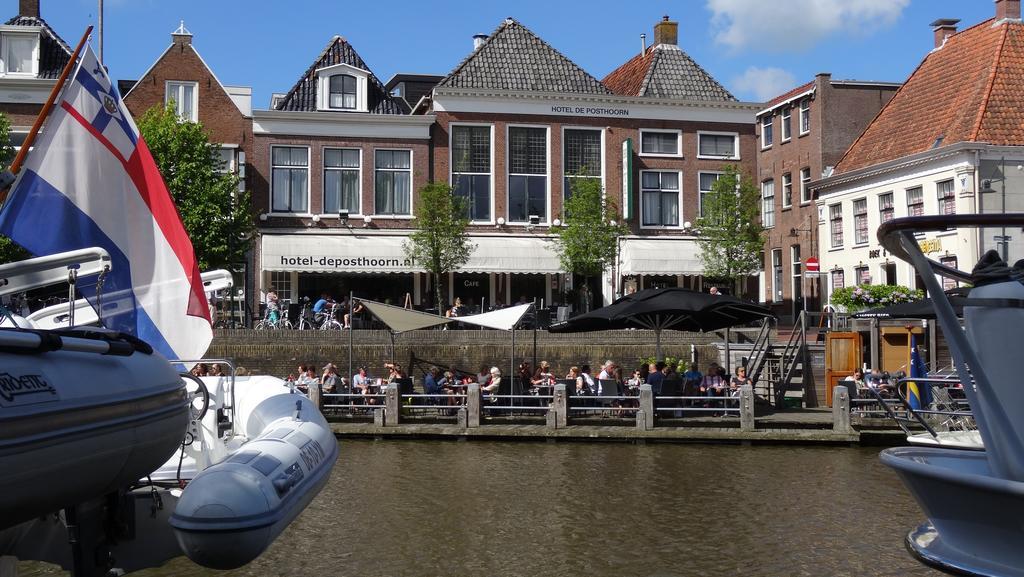 Hotel Cafe Restaurant De Posthoorn Dokkum Exterior foto